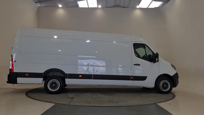 2024 Vauxhall Movano