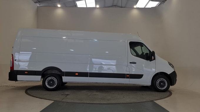 2024 Vauxhall Movano