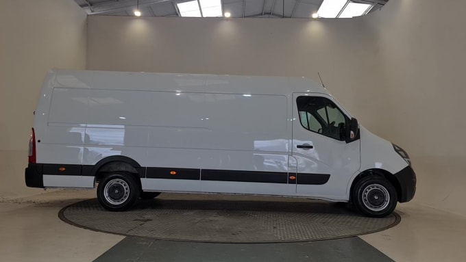 2024 Vauxhall Movano