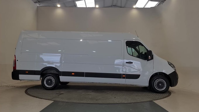 2024 Vauxhall Movano