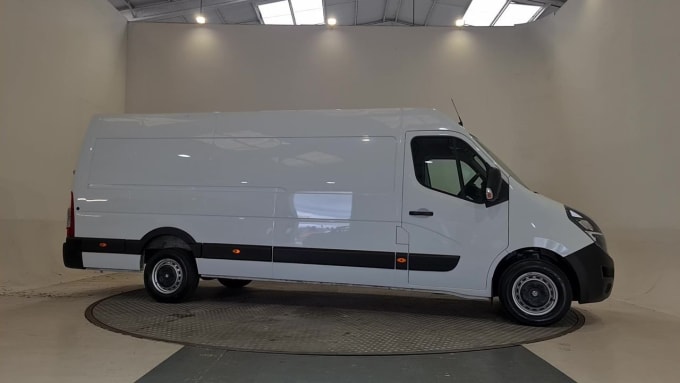 2024 Vauxhall Movano