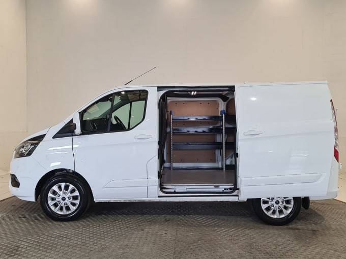 2024 Ford Transit Custom