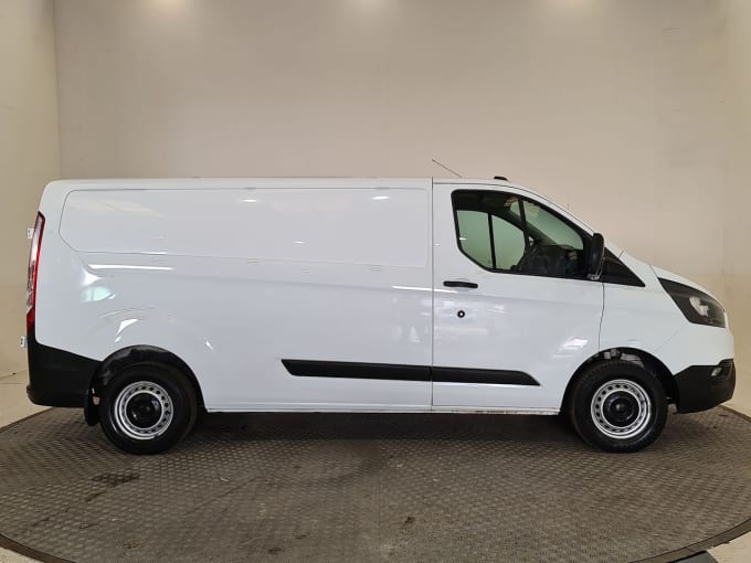 2024 Ford Transit Custom