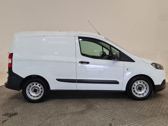 2024 Ford Transit Courier