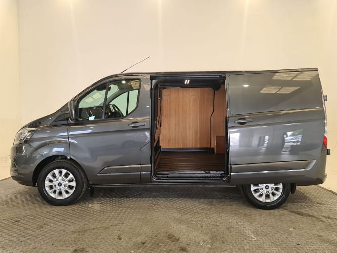 2024 Ford Transit Custom