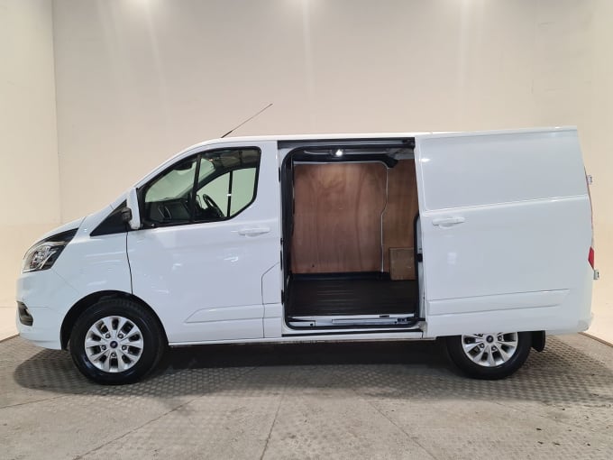 2024 Ford Transit Custom