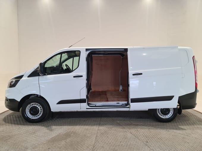 2024 Ford Transit Custom