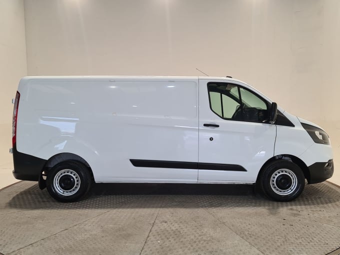 2024 Ford Transit Custom