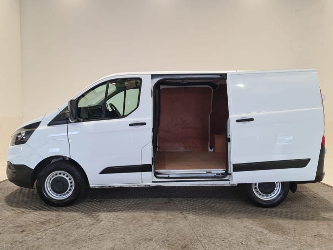 2025 Ford Transit Custom