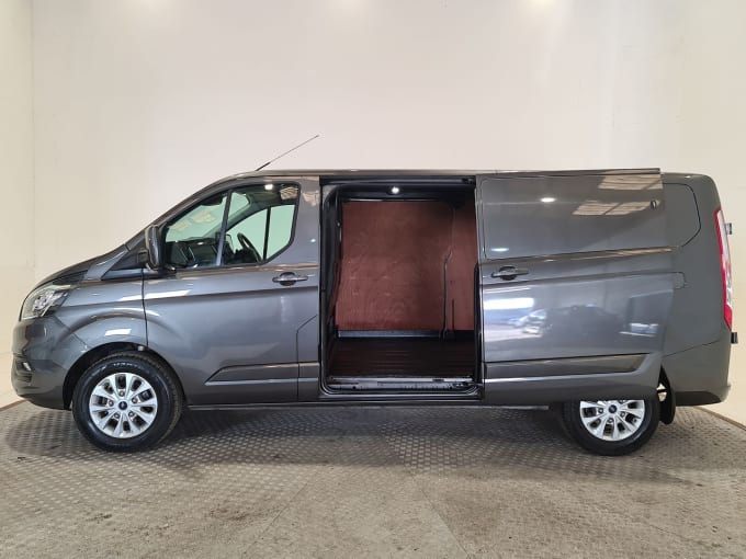 2024 Ford Transit Custom