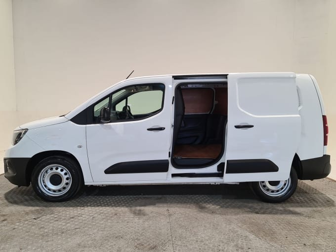 2024 Vauxhall Combo