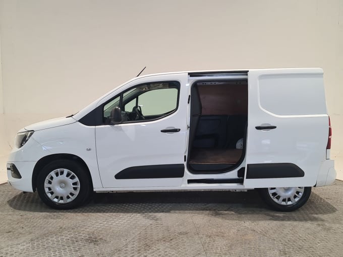 2025 Vauxhall Combo