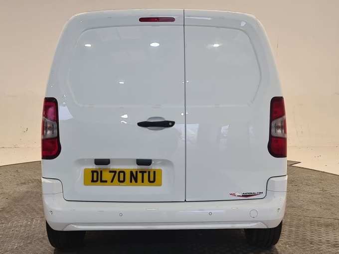 2025 Vauxhall Combo