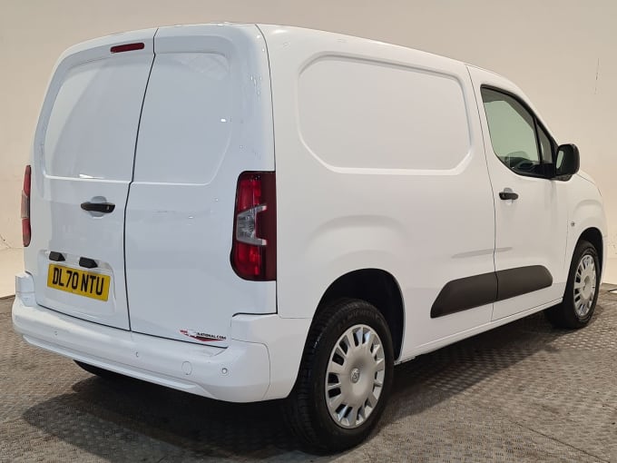 2025 Vauxhall Combo