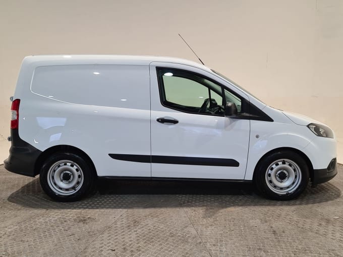 2025 Ford Transit Courier