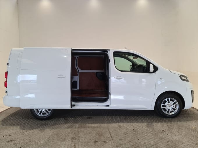 2025 Vauxhall Vivaro