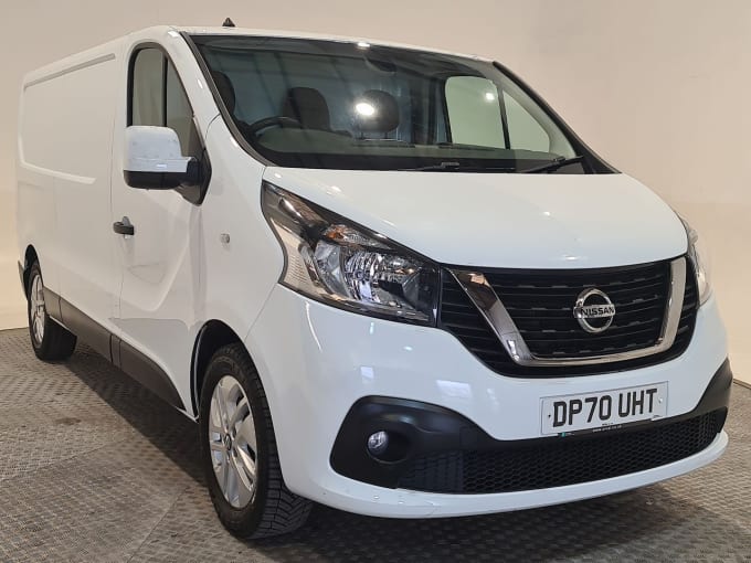 2025 Nissan Nv300