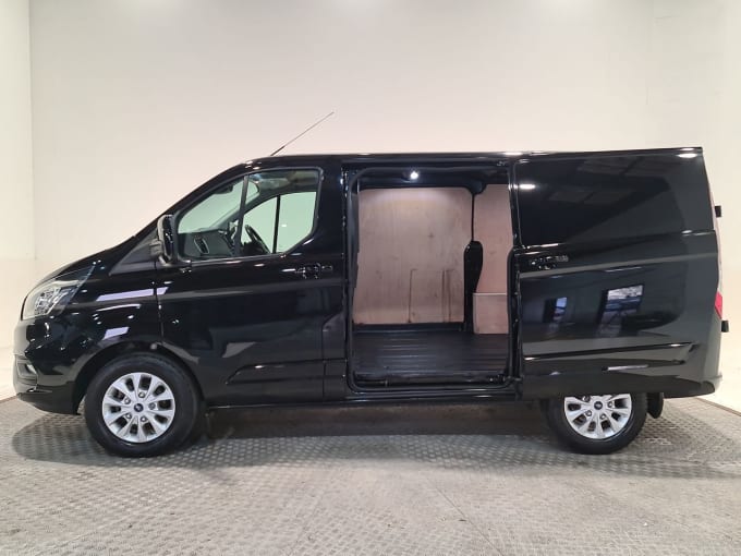 2025 Ford Transit Custom