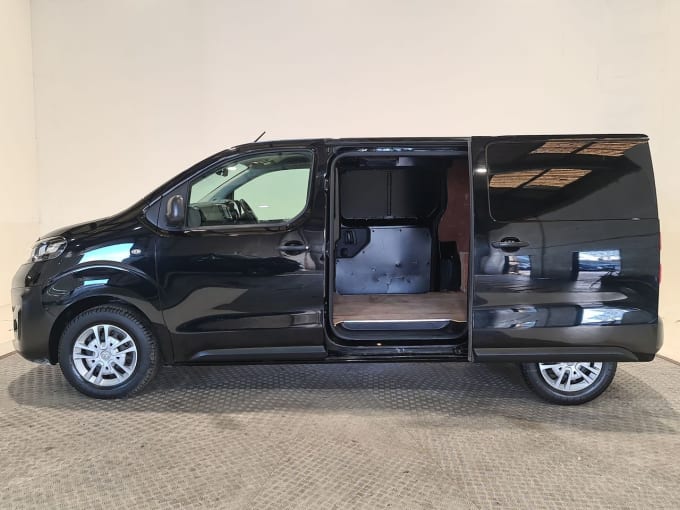 2025 Vauxhall Vivaro