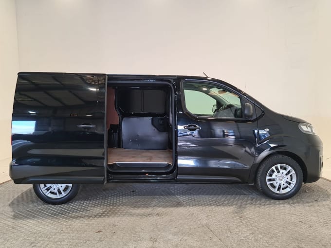 2025 Vauxhall Vivaro