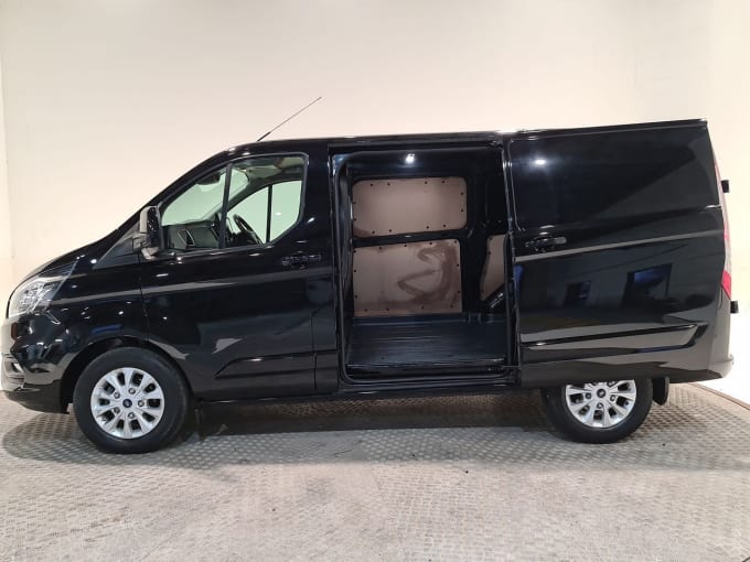 2025 Ford Transit Custom