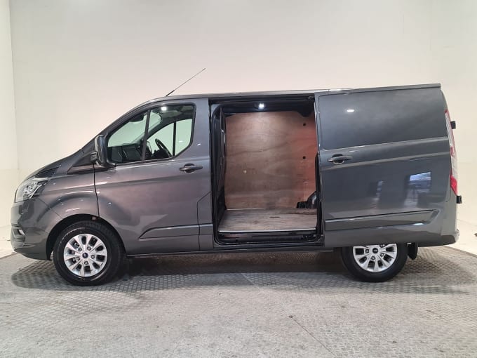 2025 Ford Transit Custom