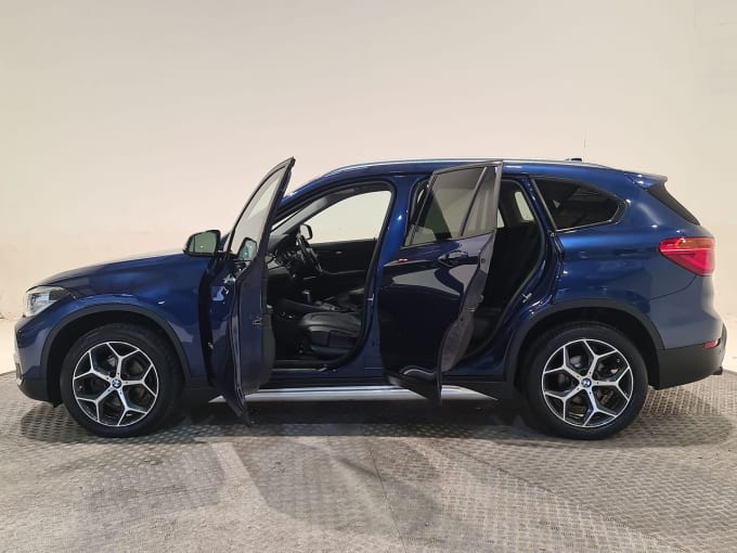 2025 BMW X1