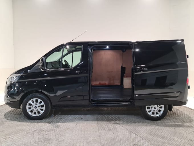 2025 Ford Transit Custom