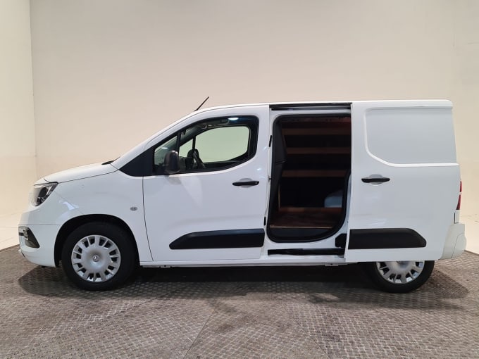 2025 Vauxhall Combo