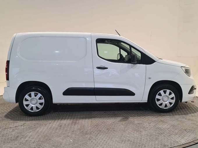 2025 Vauxhall Combo