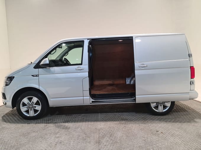 2025 Volkswagen Transporter