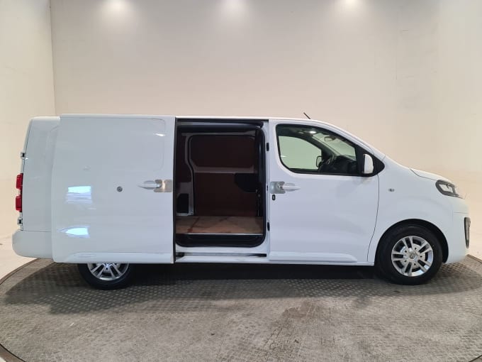 2025 Vauxhall Vivaro