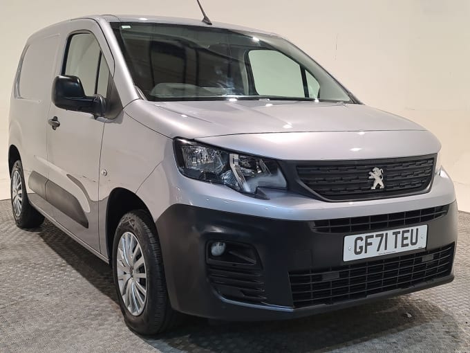 2025 Peugeot Partner