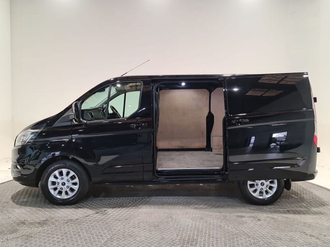 2025 Ford Transit Custom