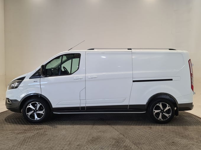 2025 Ford Transit Custom