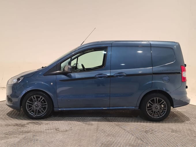 2025 Ford Transit Courier