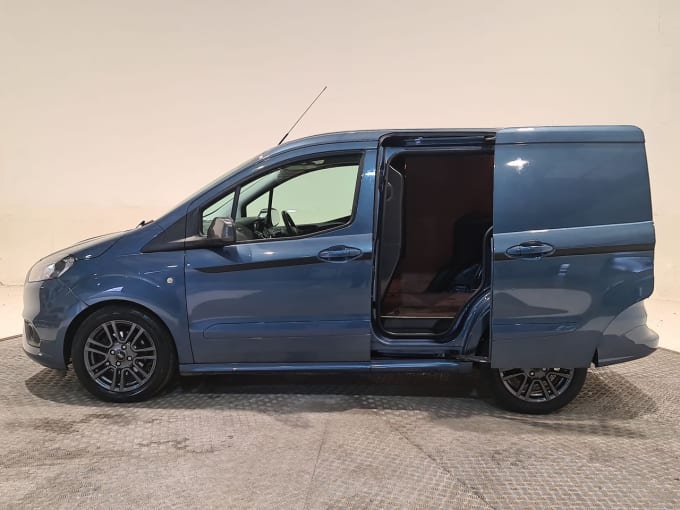 2025 Ford Transit Courier