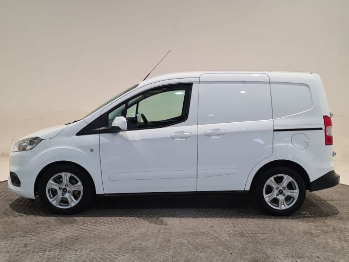 2025 Ford Transit Courier