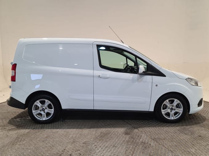 2025 Ford Transit Courier