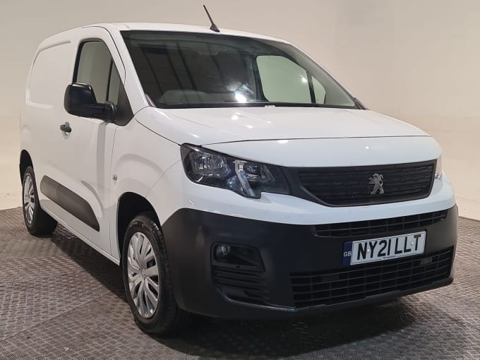 2025 Peugeot Partner