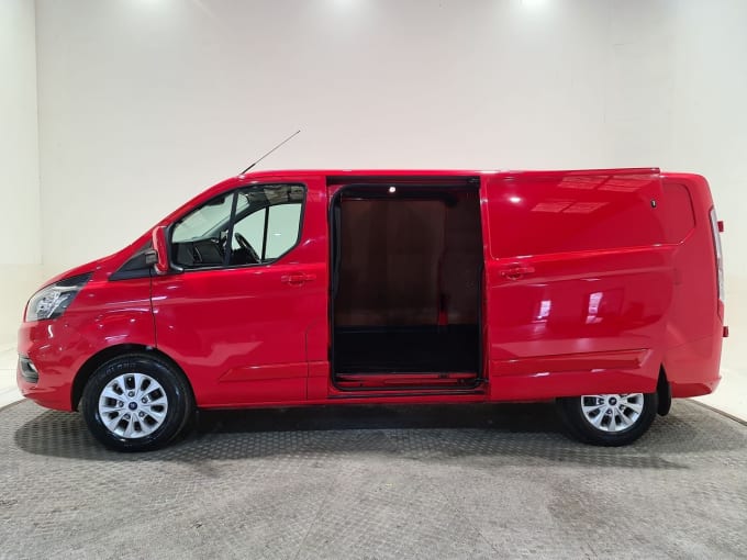 2025 Ford Transit Custom