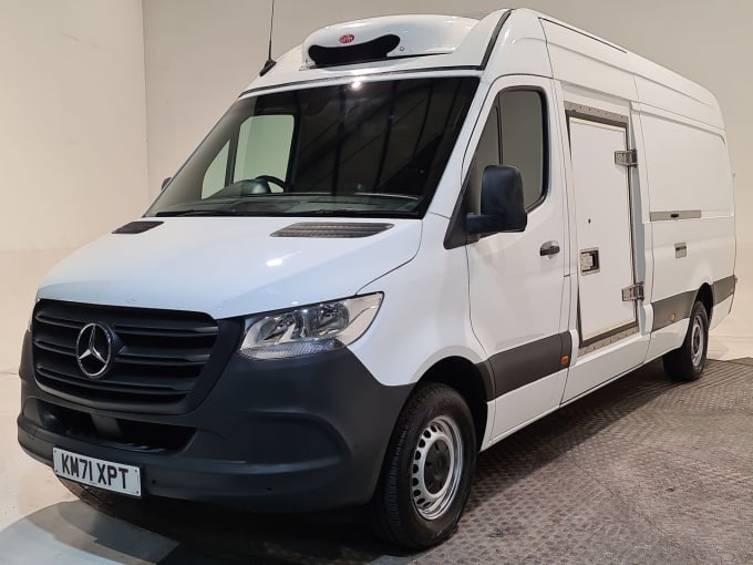 2025 Mercedes-benz Sprinter