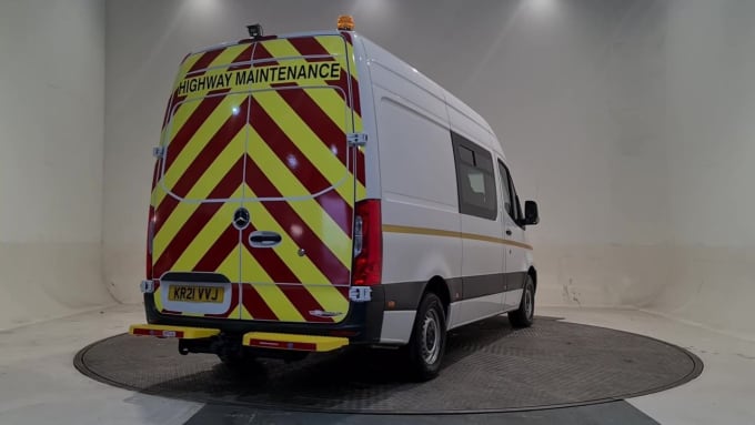 2025 Mercedes-benz Sprinter