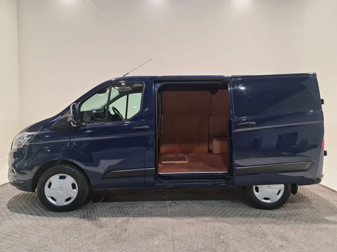 2025 Ford Transit Custom