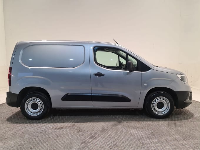 2025 Vauxhall Combo