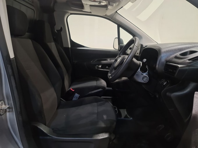 2025 Vauxhall Combo