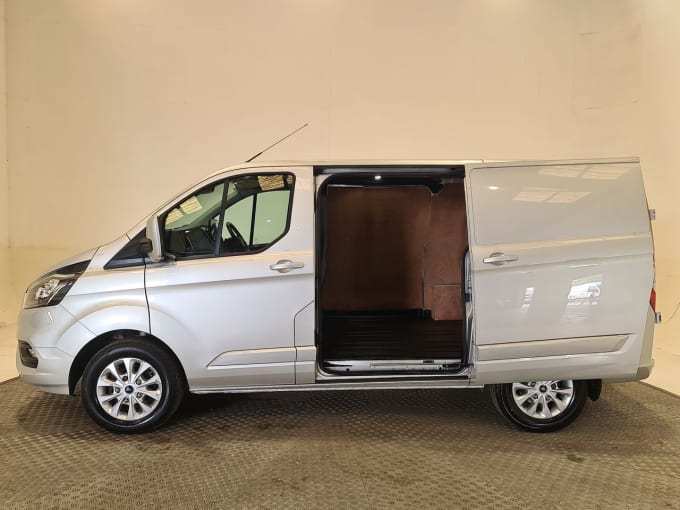2025 Ford Transit Custom