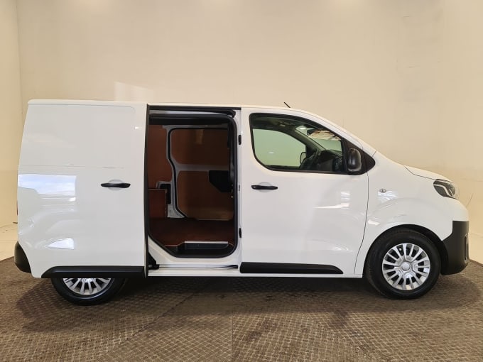 2025 Toyota Proace