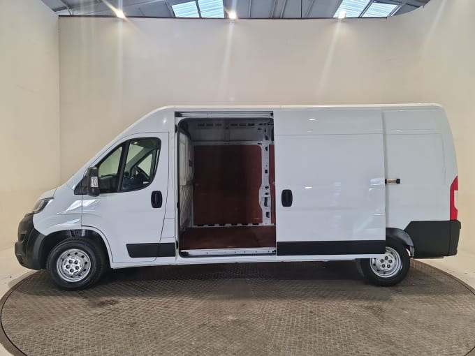 2025 Vauxhall Movano