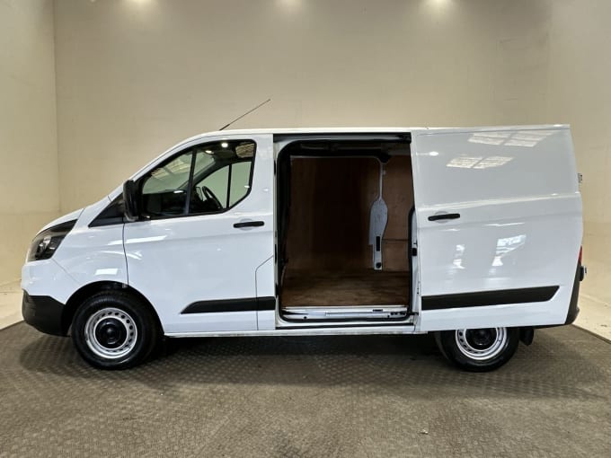 2025 Ford Transit Custom